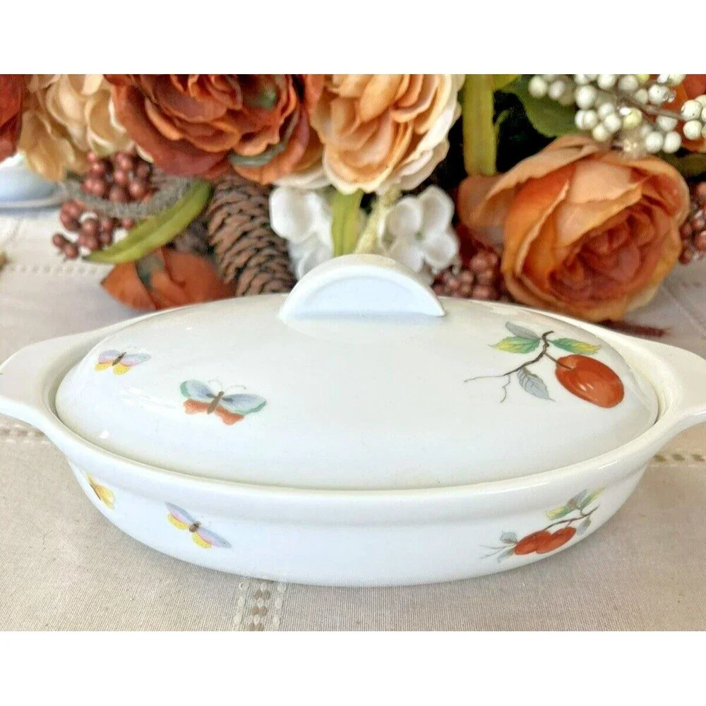 Andrea By Sadek Fruit Pattern 7235 Covered Oval Casserole Dish – 9.5